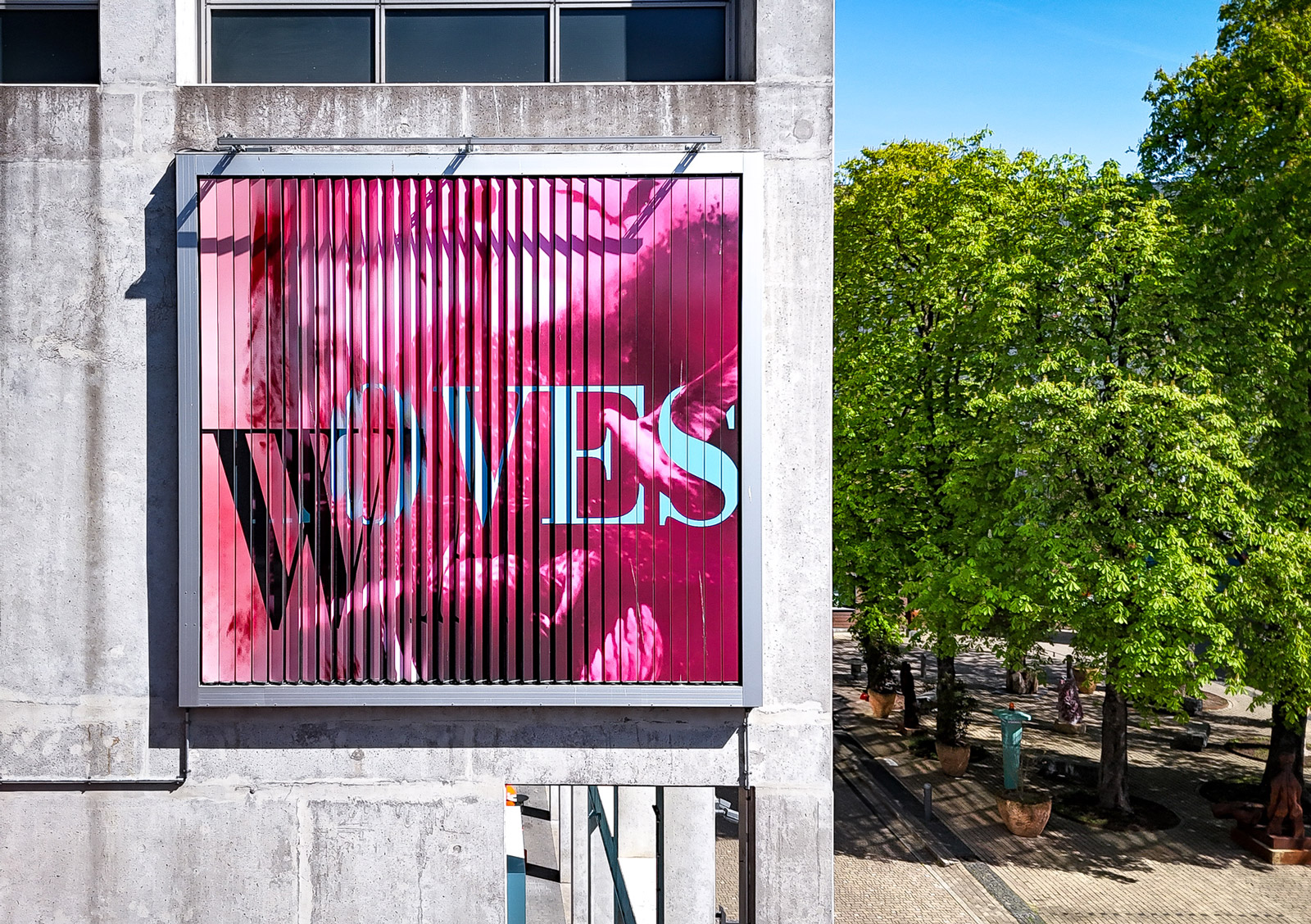 Image gallery marquee